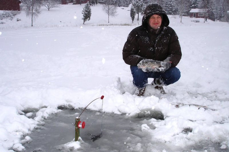 Germany - ice fishing game